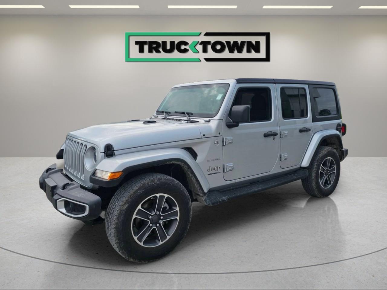 2023 Jeep Wrangler SAHARA 4DR 4X4 Photo