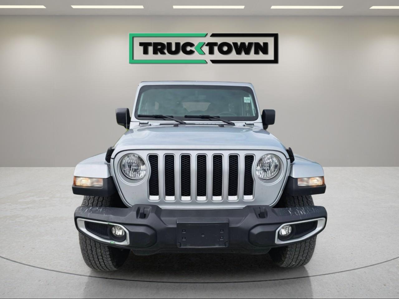 2023 Jeep Wrangler SAHARA 4DR 4X4 Photo