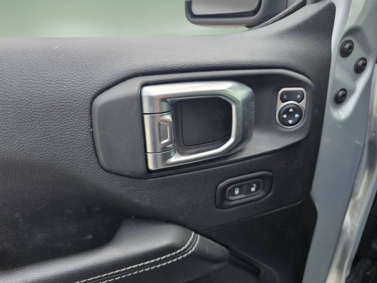 2023 Jeep Wrangler SAHARA 4DR 4X4 Photo