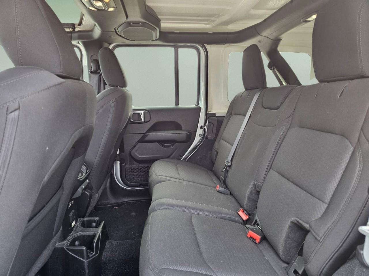 2023 Jeep Wrangler SAHARA 4DR 4X4 Photo