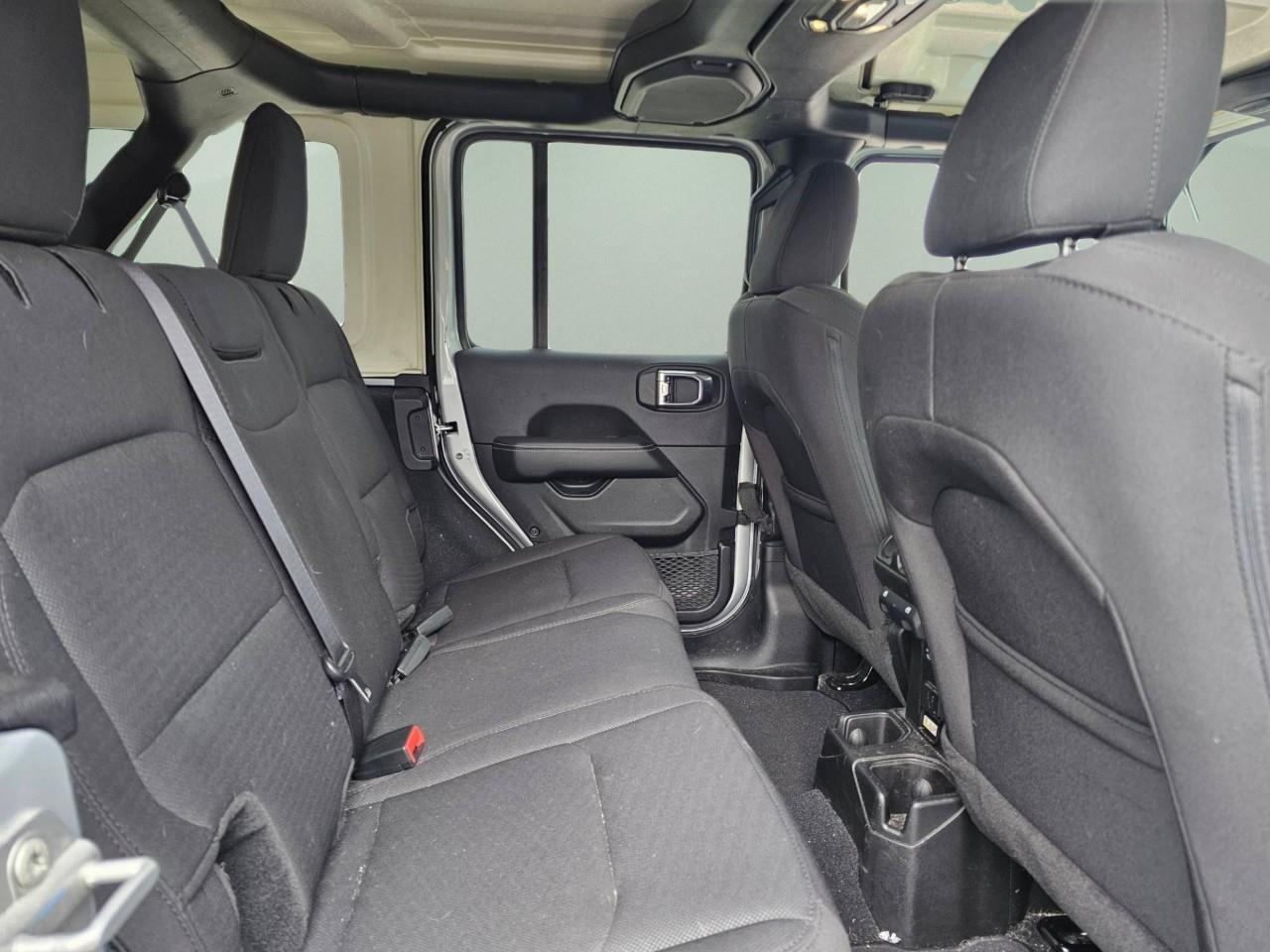2023 Jeep Wrangler SAHARA 4DR 4X4 Photo