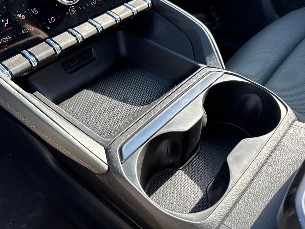 2027 GMC Terrain AWD AT4 Photo