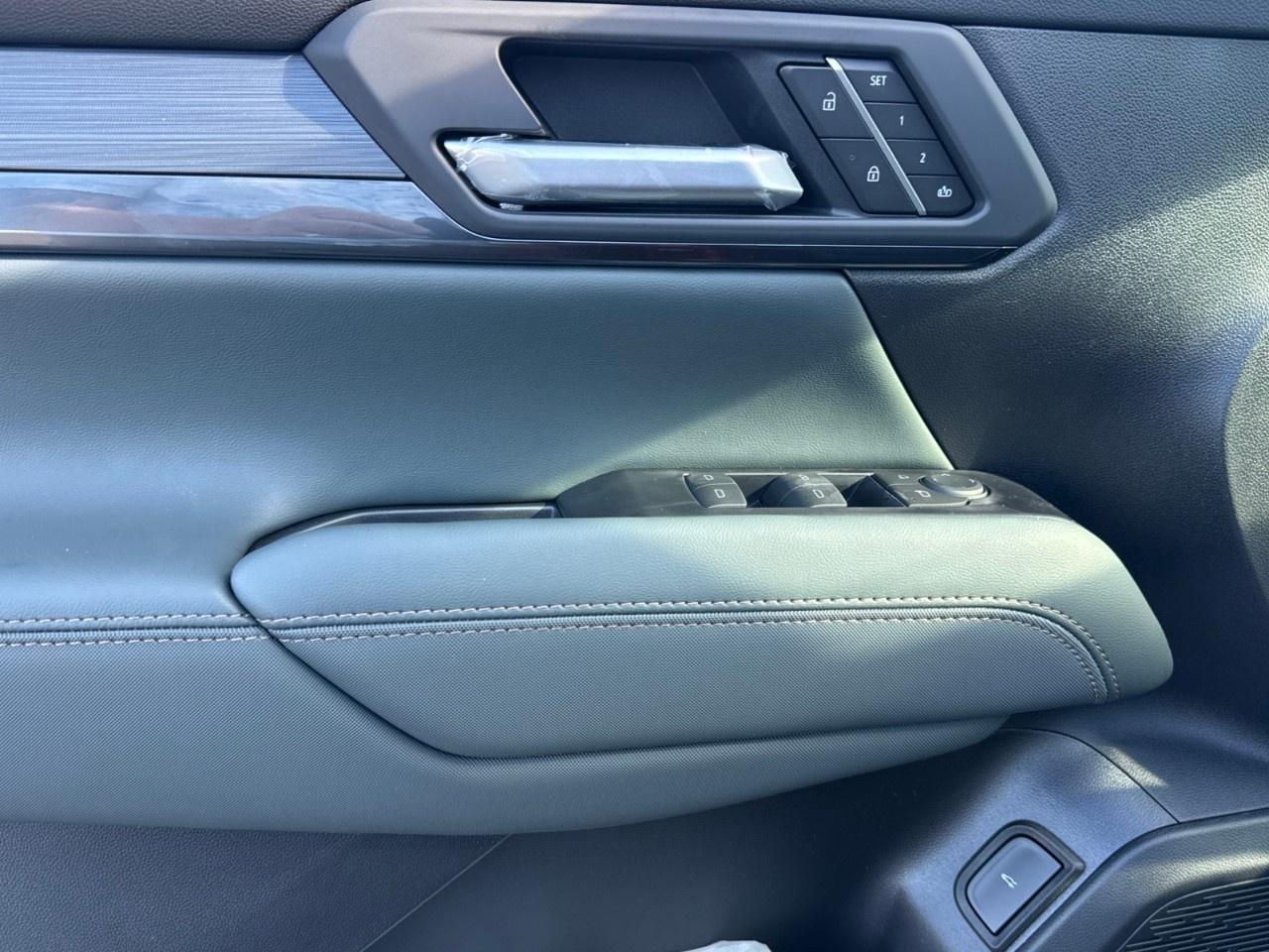 2027 GMC Terrain AWD AT4 Photo