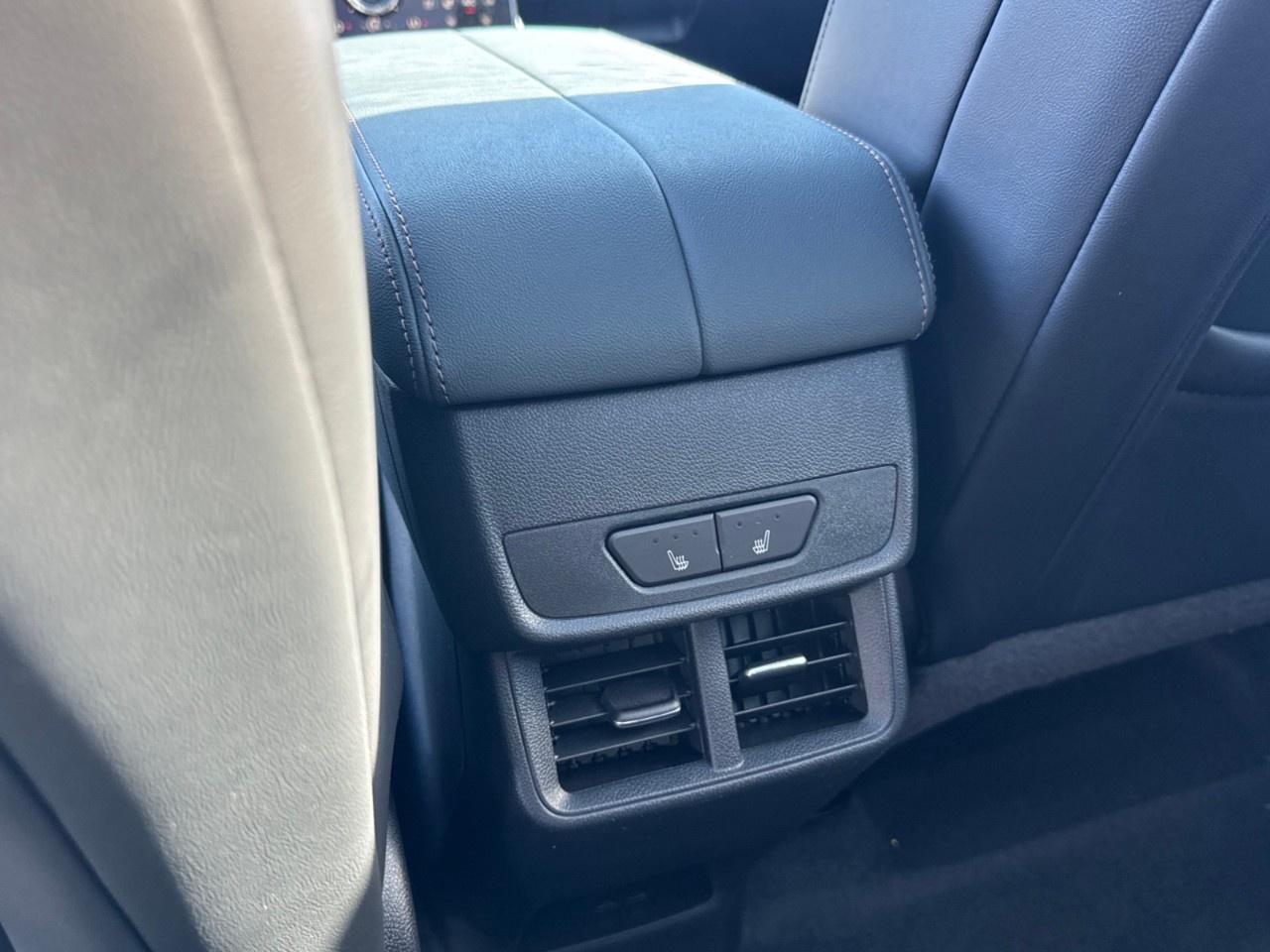 2027 GMC Terrain AWD AT4 Photo
