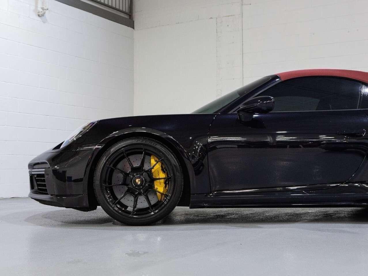 2021 Porsche 911 Turbo S Cabriolet Photo