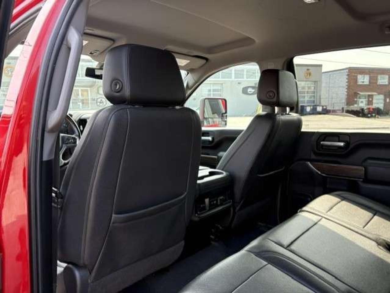 2023 Chevrolet Silverado 2500 LT 4X4 Z71 6.6L DURAMAX DIESEL CREW CAB LEATHER! Photo