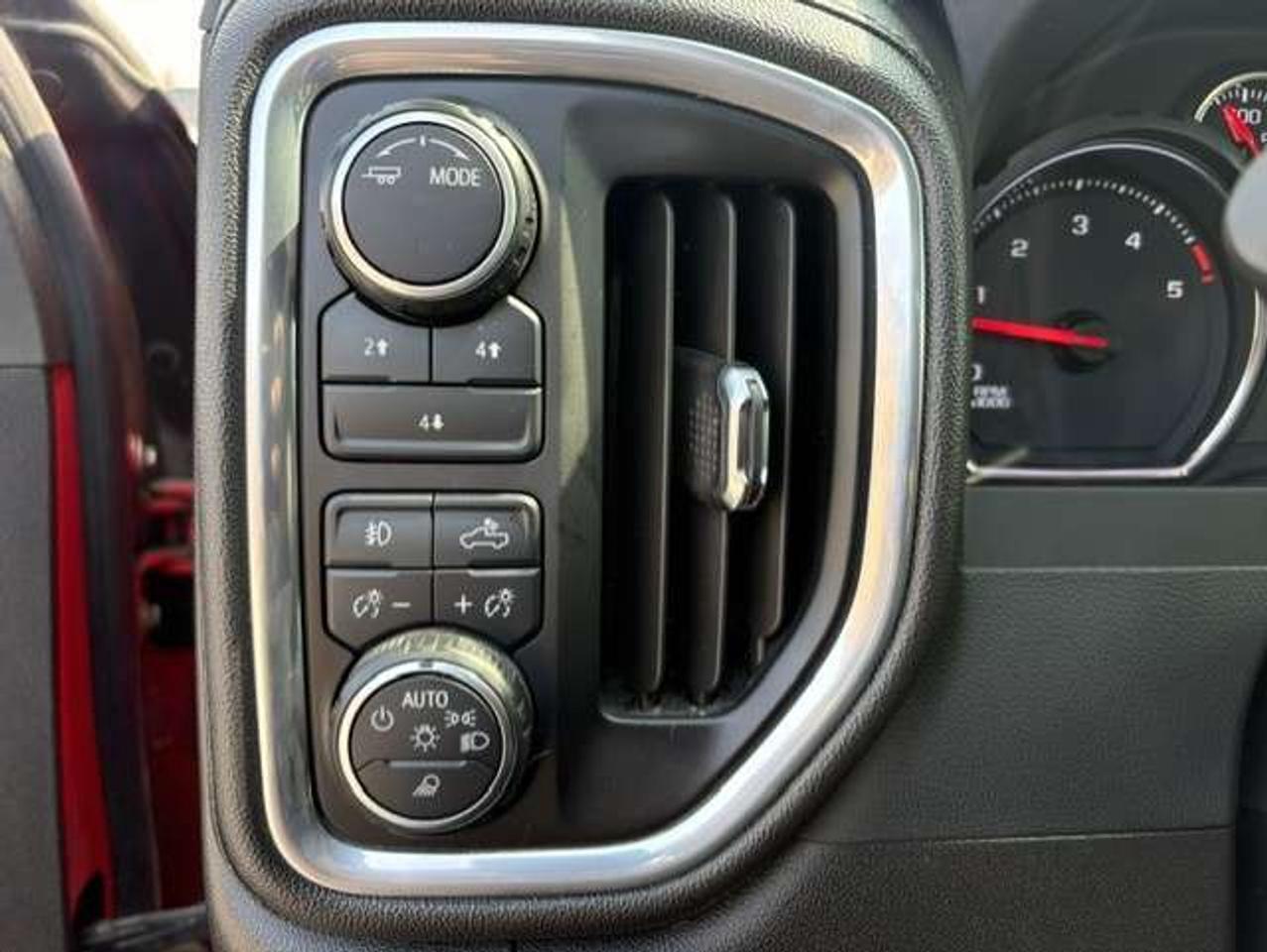 2023 Chevrolet Silverado 2500 LT 4X4 Z71 6.6L DURAMAX DIESEL CREW CAB LEATHER! Photo