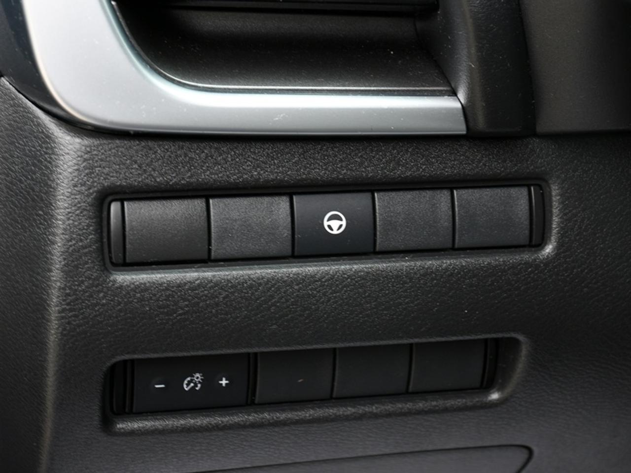 2021 Nissan Rogue SV   Roof   360 Cam   Heated Seats   CarPlay   Android Auto Photo