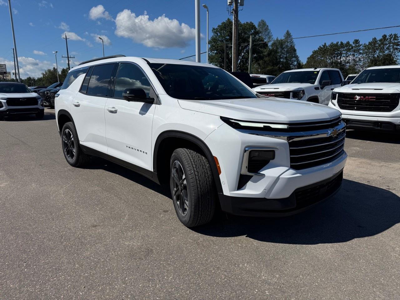 2027 Chevrolet Traverse AWD 4dr LT Photo