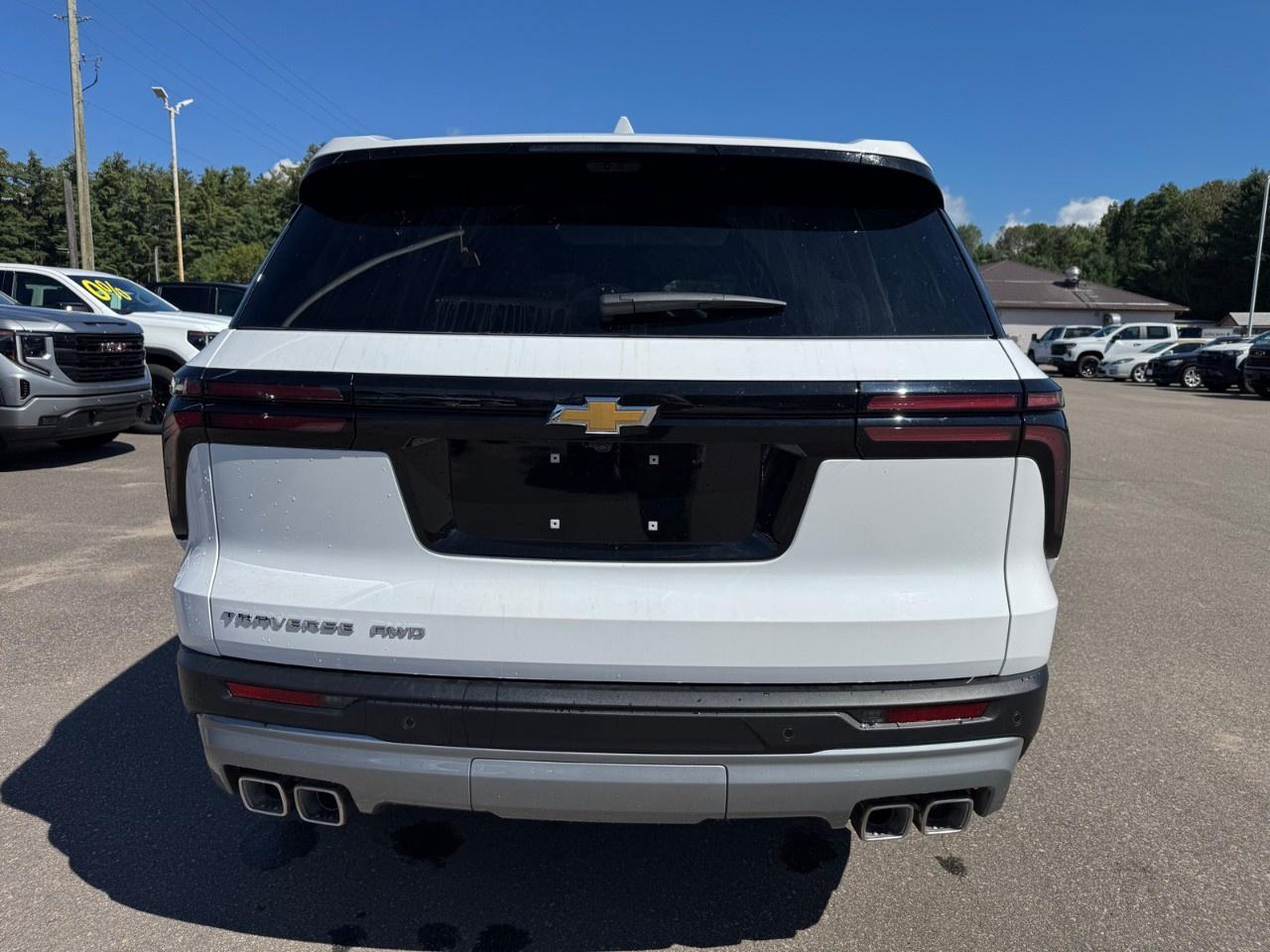 2027 Chevrolet Traverse AWD 4dr LT Photo