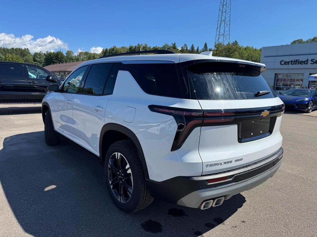 2027 Chevrolet Traverse AWD 4dr LT Photo
