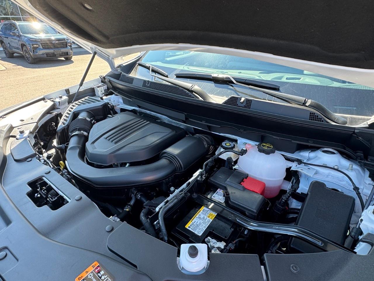 2027 Chevrolet Traverse AWD 4dr LT Photo