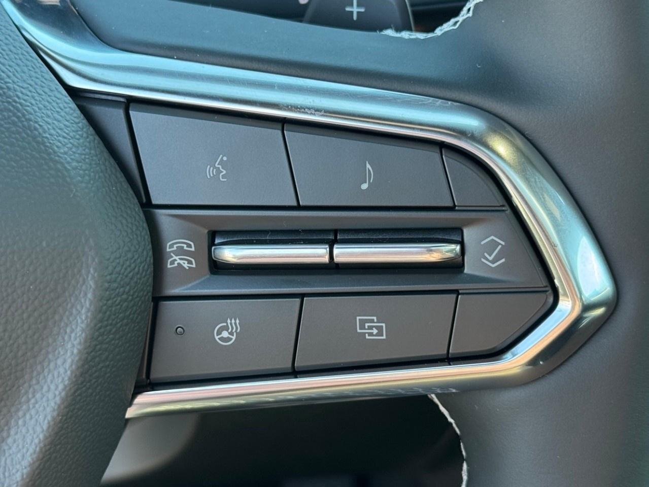 2027 Chevrolet Traverse AWD 4dr LT Photo