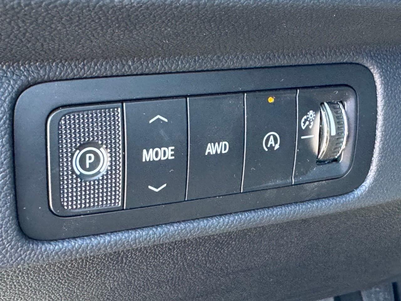 2027 Chevrolet Traverse AWD 4dr LT Photo
