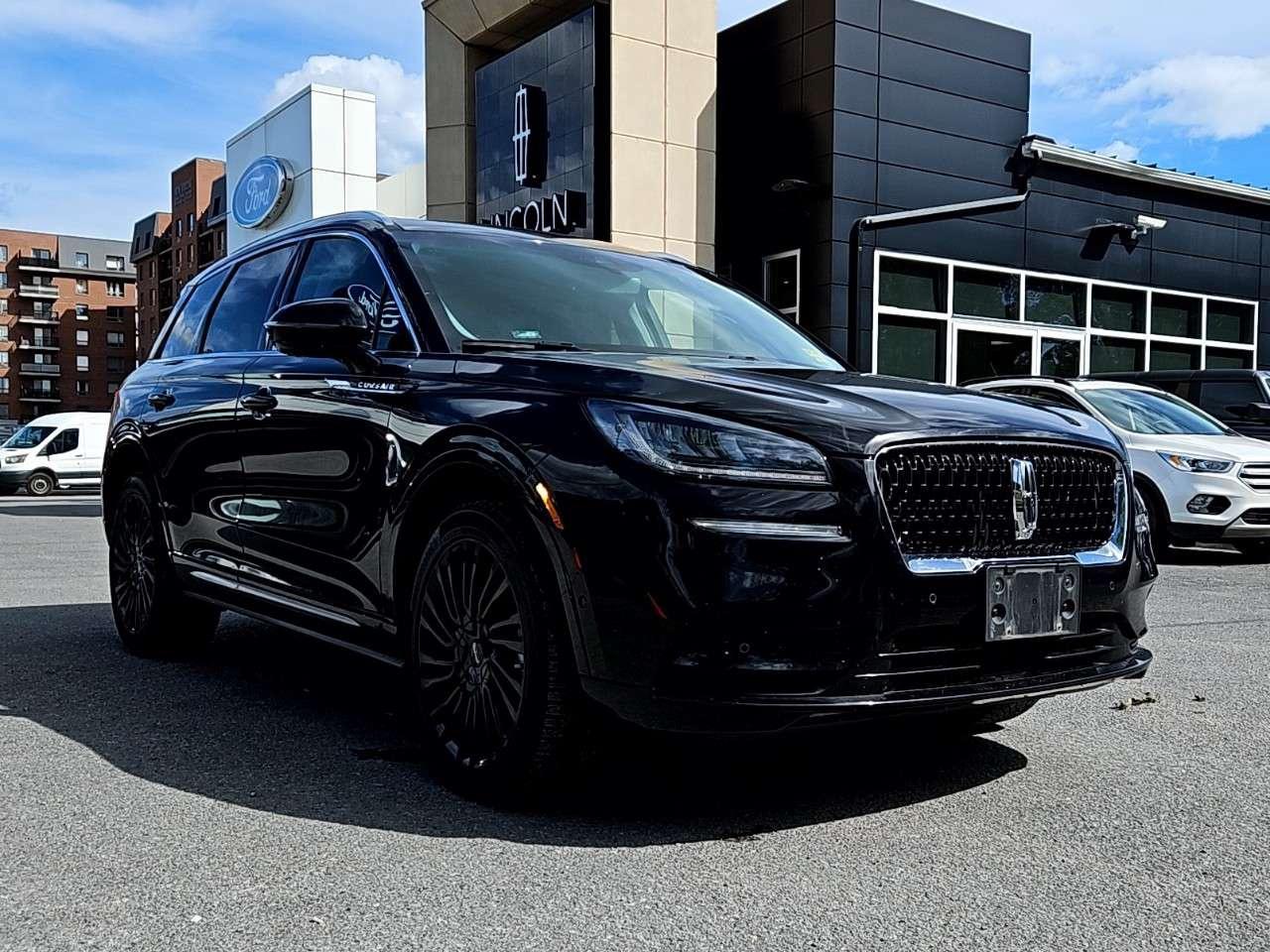 2022 Lincoln Corsair RESERVE   INFINITE BLACK PKG   MOONROOF   AWD Photo