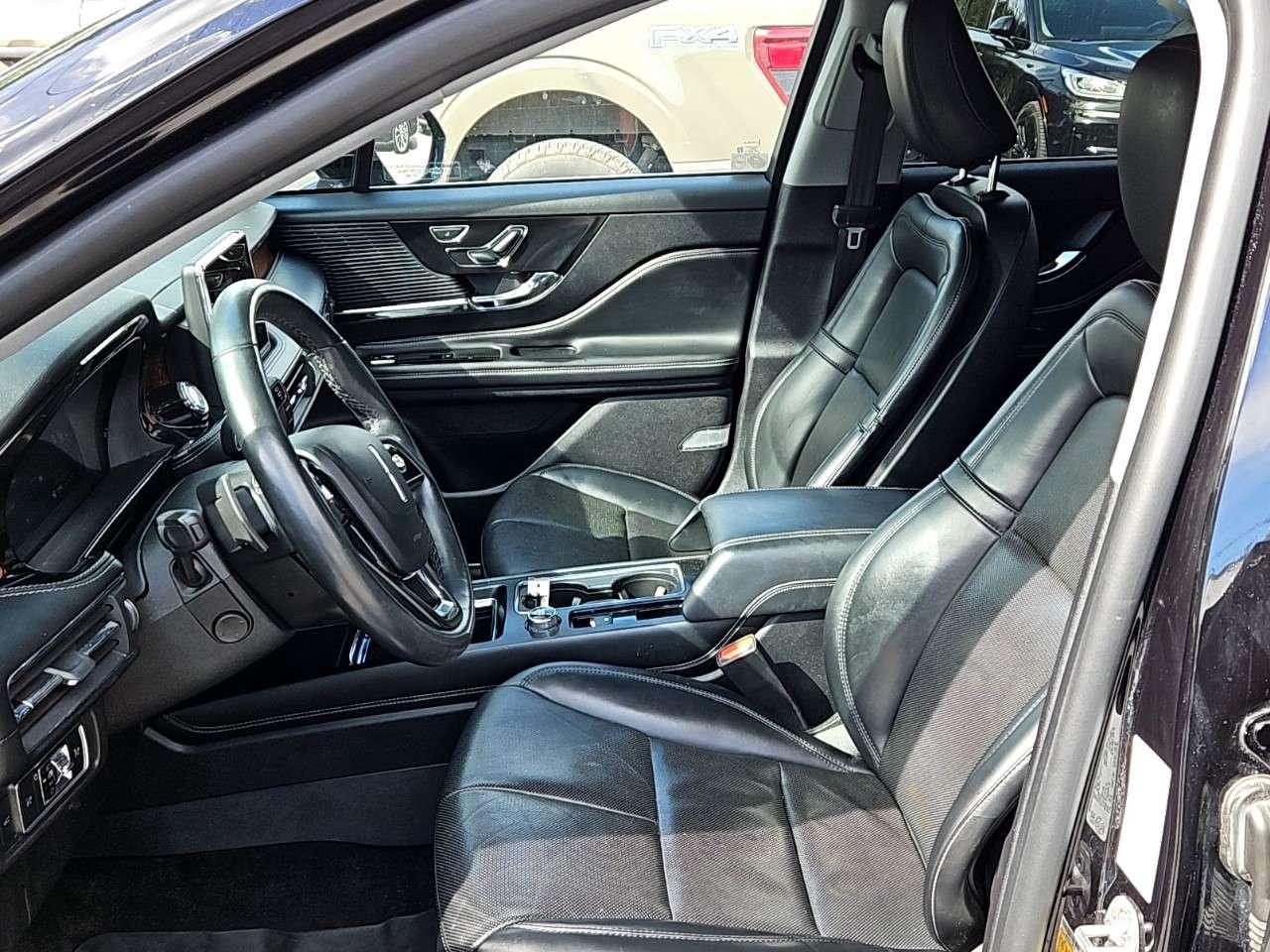 2022 Lincoln Corsair RESERVE   INFINITE BLACK PKG   MOONROOF   AWD Photo