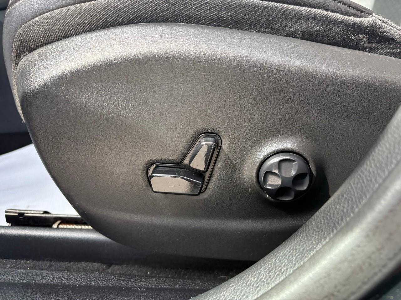 2019 Jeep Cherokee Trailhawk 4dr 4x4 Photo