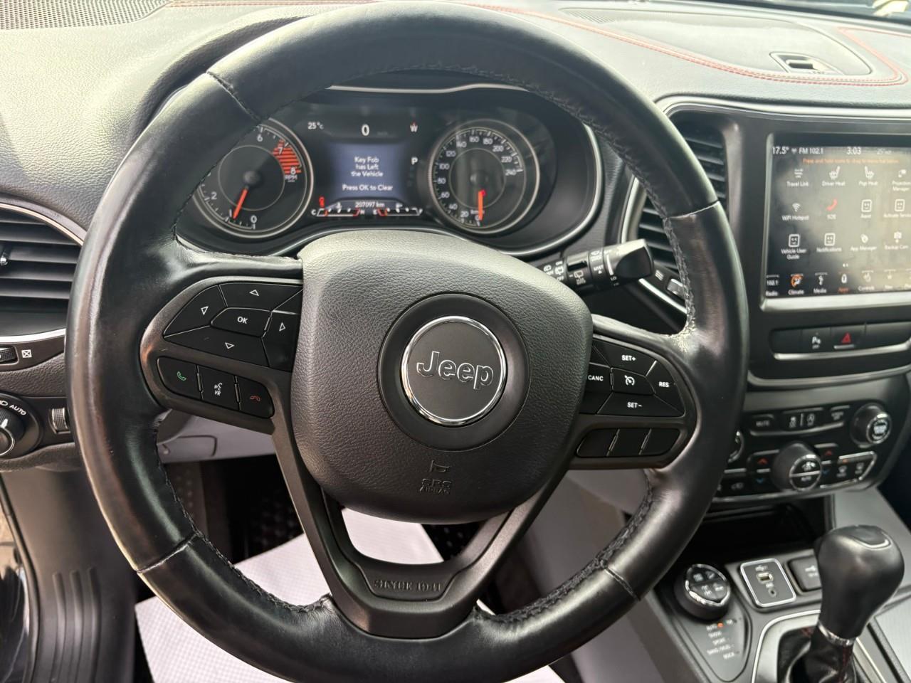 2019 Jeep Cherokee Trailhawk 4dr 4x4 Photo