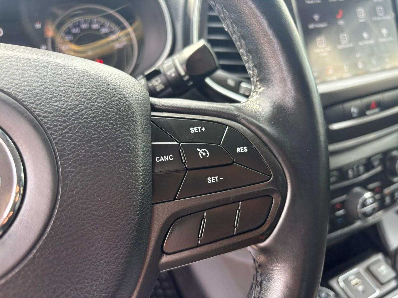 2019 Jeep Cherokee Trailhawk 4dr 4x4 Photo