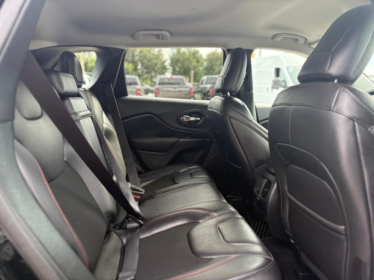 2019 Jeep Cherokee Trailhawk 4dr 4x4 Photo