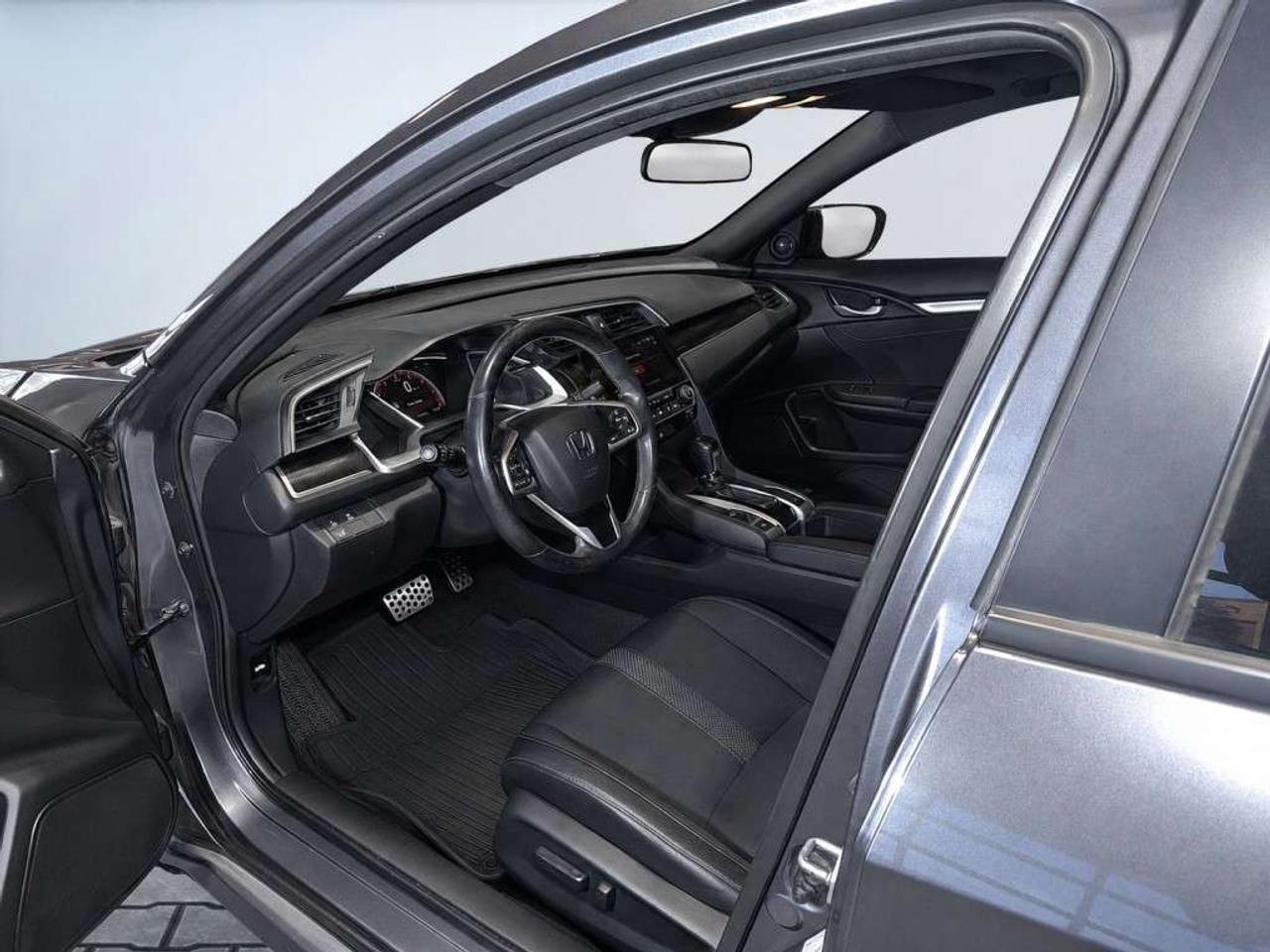 2019 Honda Civic SPORT / SUNROOF / HEATED SEATS / APPLE CARPLAY / BACKUP CAM / ALLOYS Photo