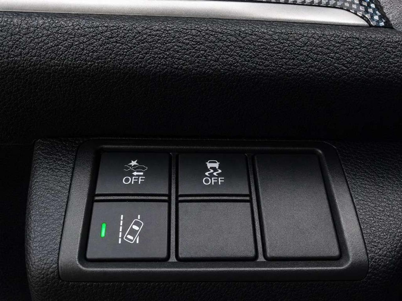 2019 Honda Civic SPORT / SUNROOF / HEATED SEATS / APPLE CARPLAY / BACKUP CAM / ALLOYS Photo