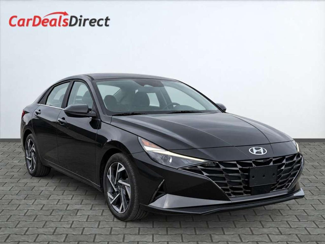 2023 Hyundai Elantra LUXURY / Leather / NAVI / Sunroof / Heated Steering / Adaptive Cruise / Blind Spot / Remote Start Photo