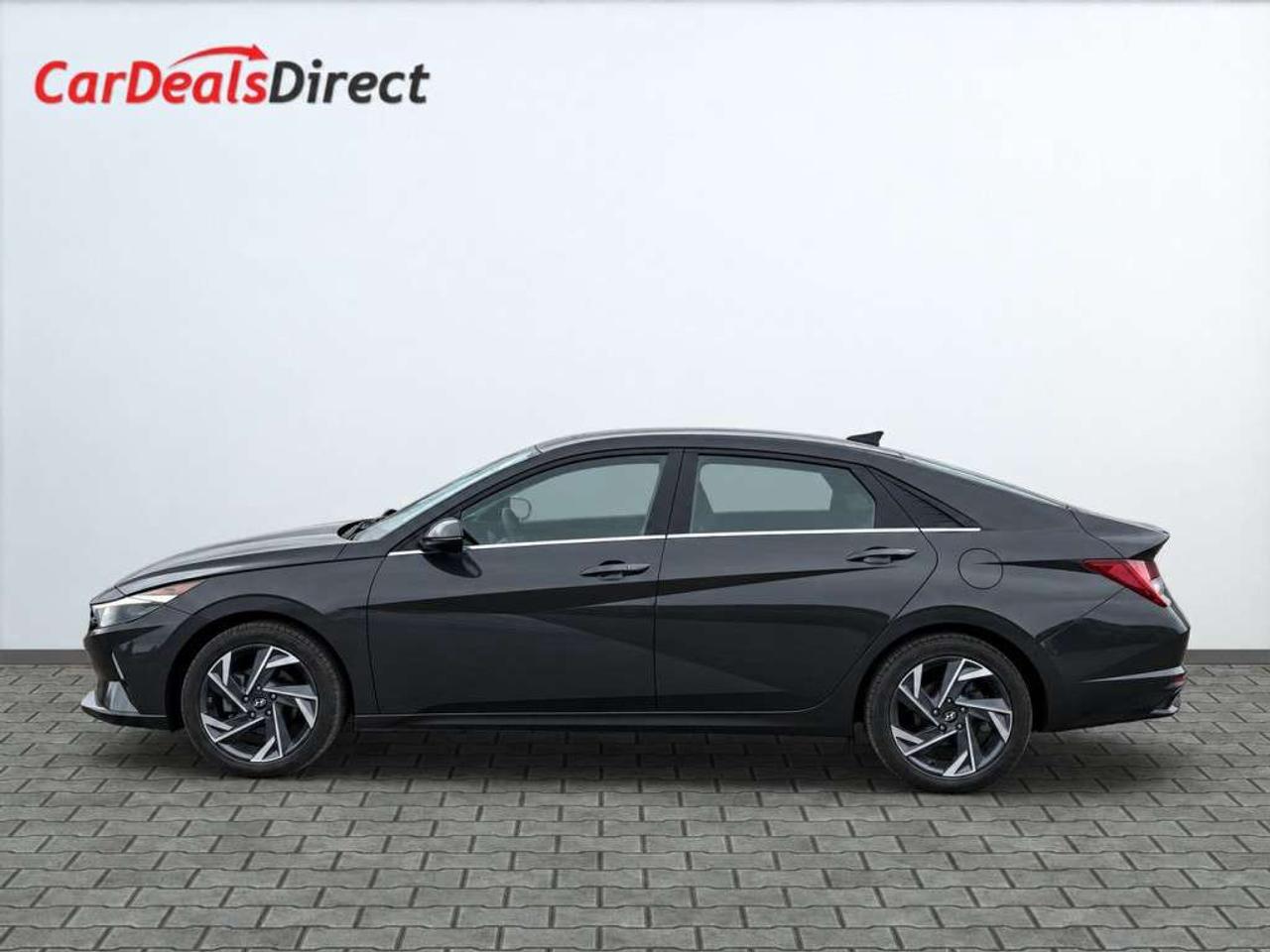 2023 Hyundai Elantra LUXURY / Leather / NAVI / Sunroof / Heated Steering / Adaptive Cruise / Blind Spot / Remote Start Photo