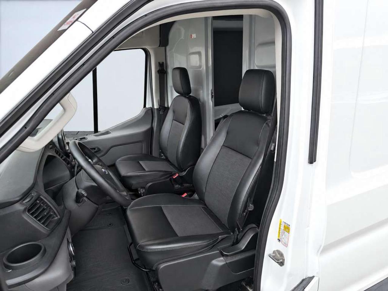 2024 Ford Transit T-250 HIGH ROOF EXTENDED / 3.5L V6 / RWD / Backup Camera /Service Records / Clean carfax Photo