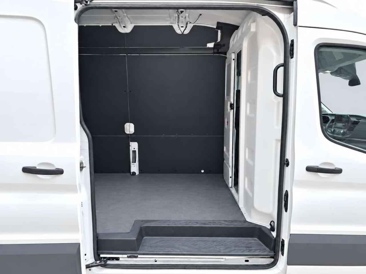 2024 Ford Transit T-250 HIGH ROOF EXTENDED / 3.5L V6 / RWD / Backup Camera /Service Records / Clean carfax Photo