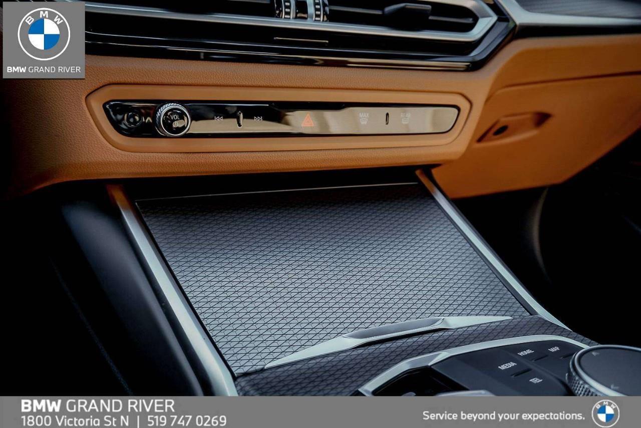 2024 BMW 330 i xDrive 4dr All-Wheel Drive Sedan Photo