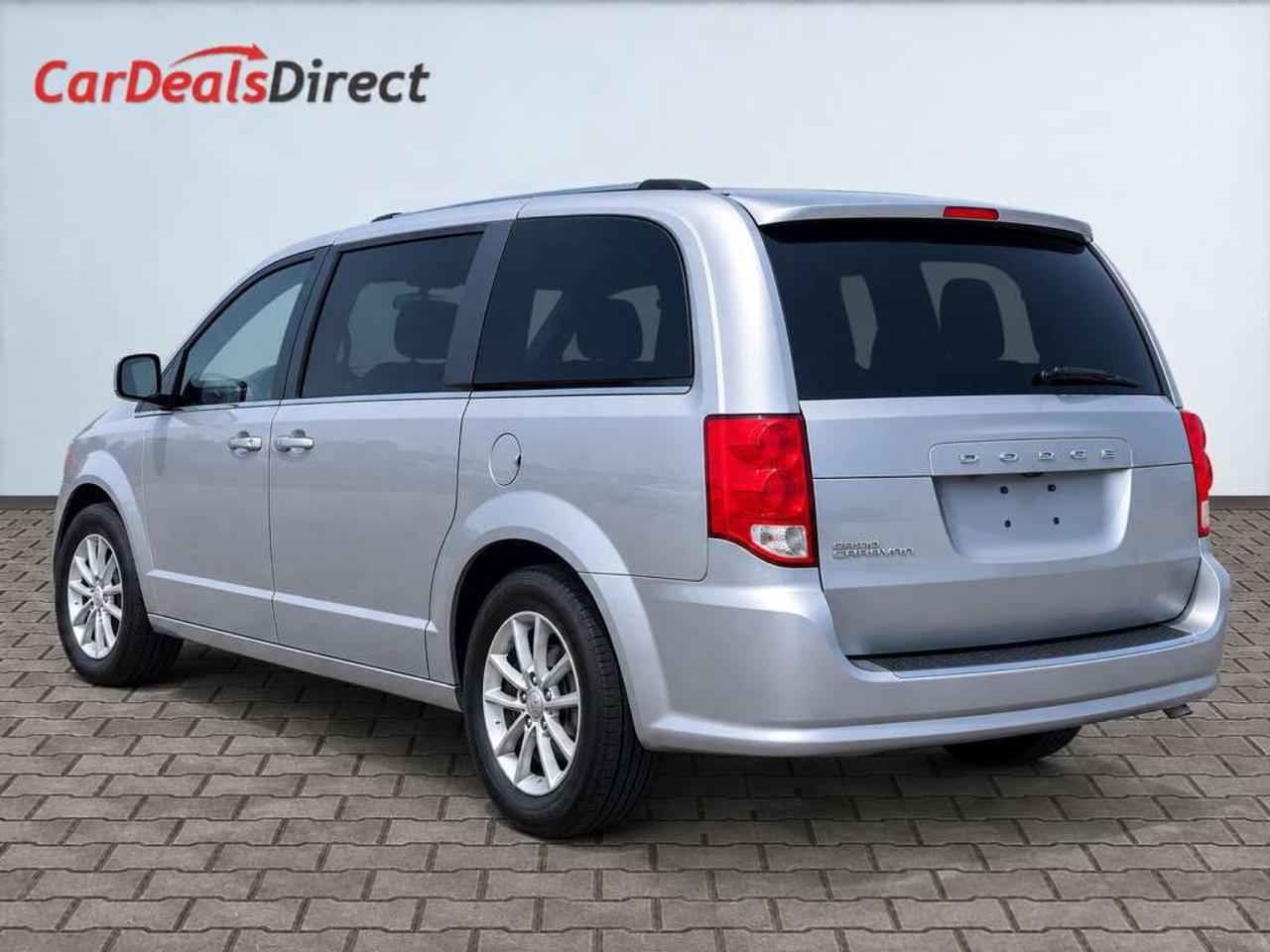2019 Dodge Grand Caravan SE / 7-Passenger / Stow n Go / Dual Sliding Doors / Tri-Zone Climate / Backup Camera Photo