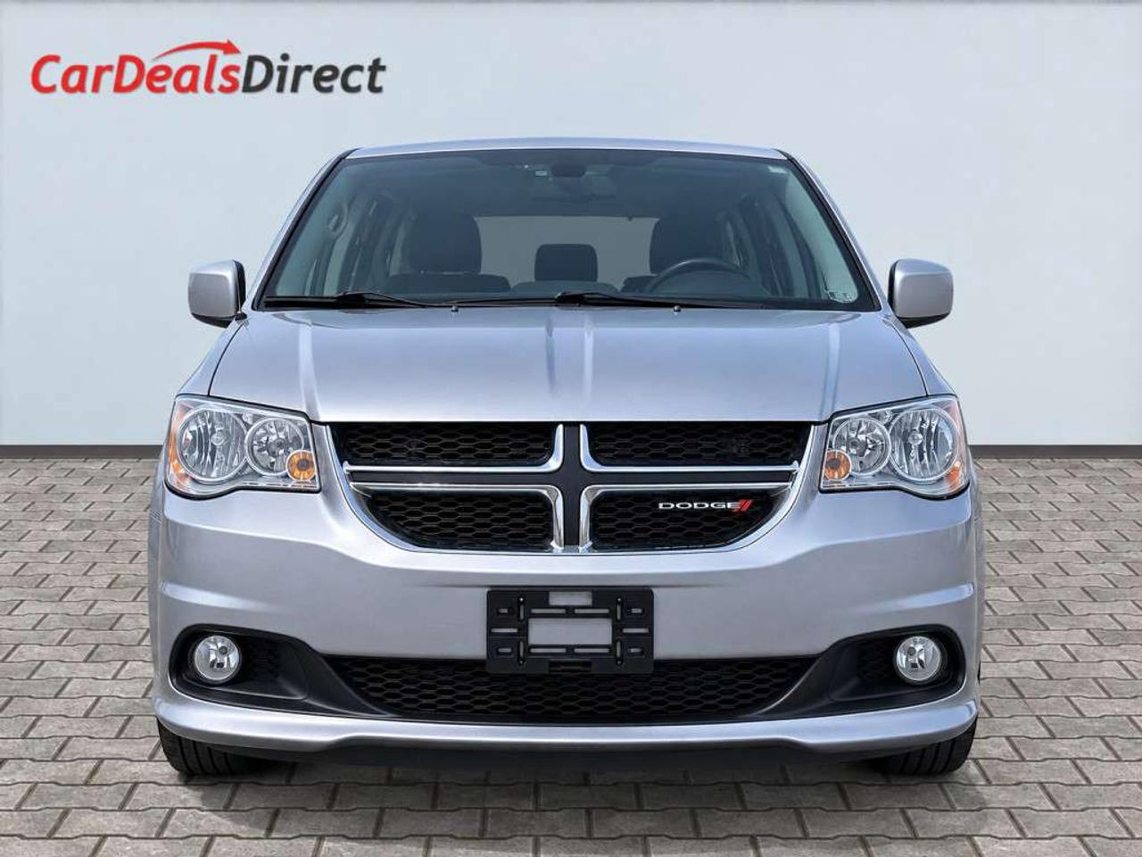 2019 Dodge Grand Caravan SE / 7-Passenger / Stow n Go / Dual Sliding Doors / Tri-Zone Climate / Backup Camera Photo