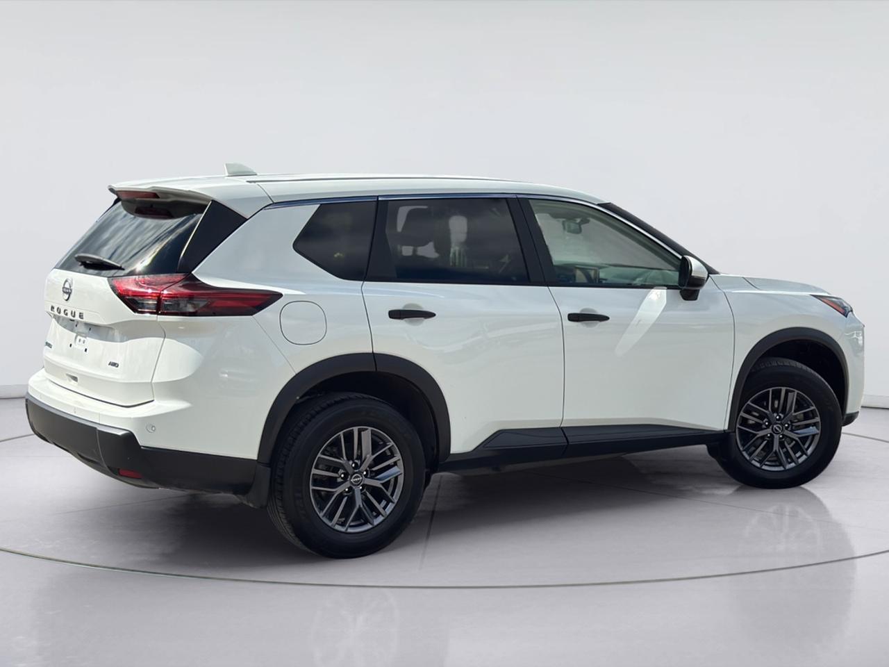 2024 Nissan Rogue S AWD Photo4