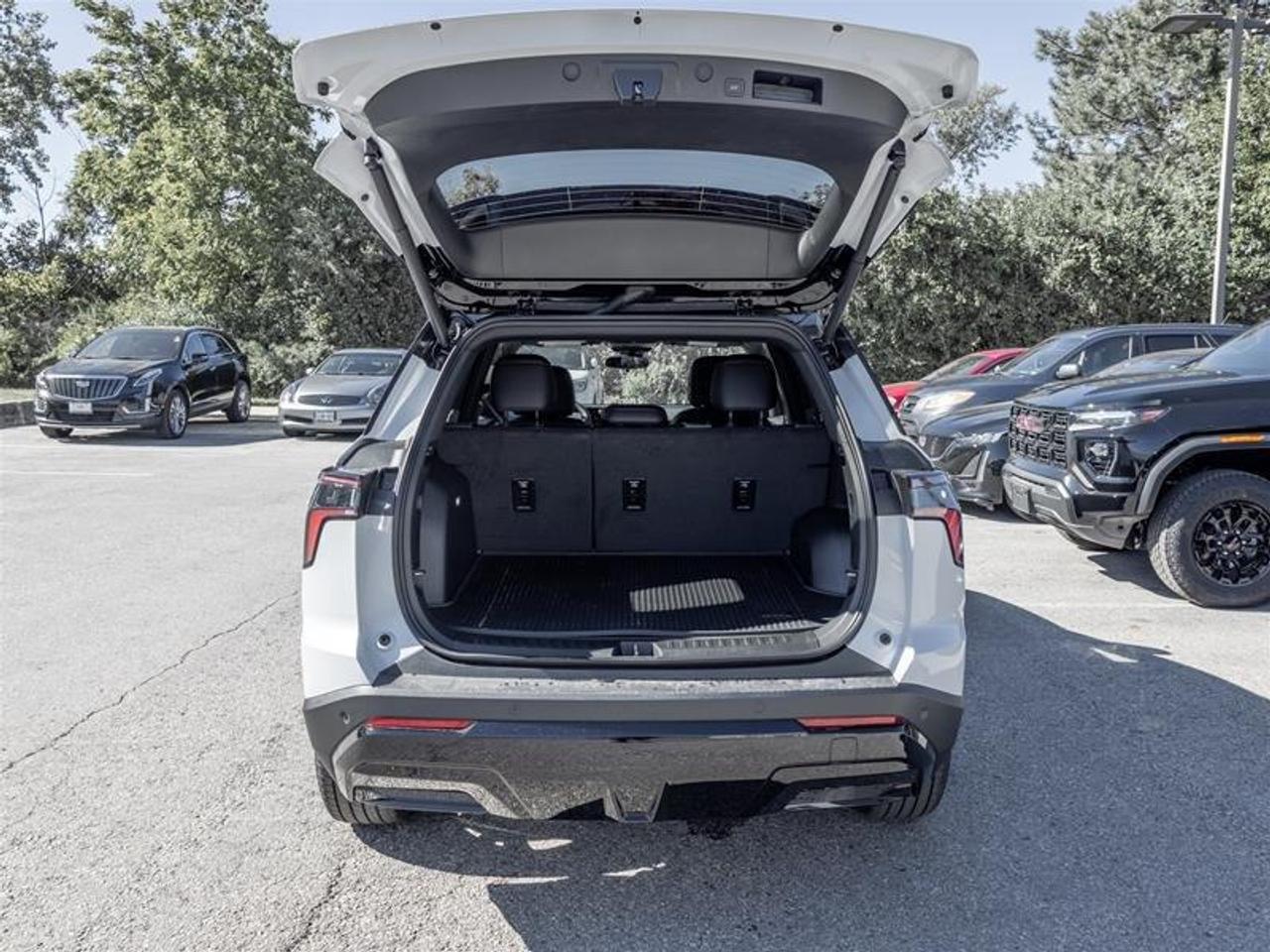 2027 Chevrolet Equinox RS 4dr All-Wheel Drive Photo