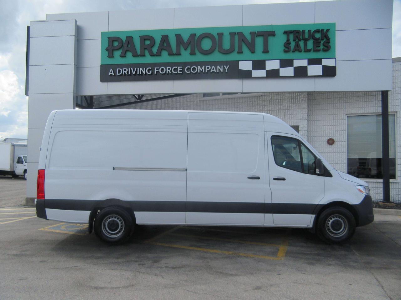 2025 Mercedes-Benz Sprinter 2500 HIGH ROOF 170WB CARGO VAN Photo5