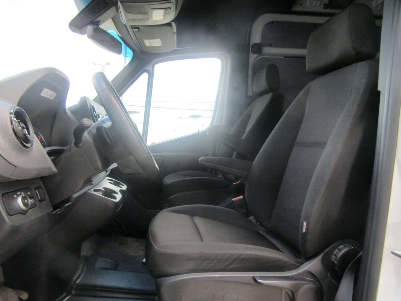2025 Mercedes-Benz Sprinter 2500 HIGH ROOF 170WB CARGO VAN Photo