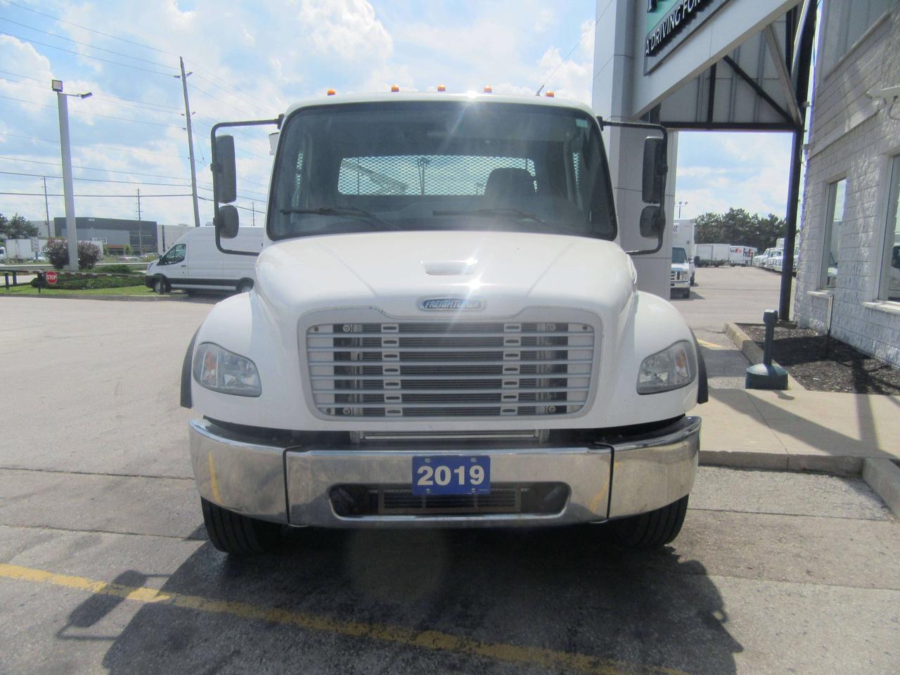 2019 Freightliner M2-106 DIESEL NEW 26FT FLAT DECK WITH TIE STRAP PACKAGE Photo