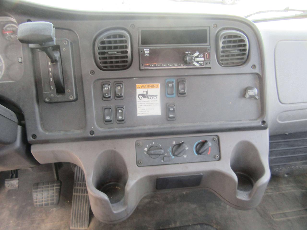 2019 Freightliner M2-106 DIESEL NEW 26FT FLAT DECK WITH TIE STRAP PACKAGE Photo