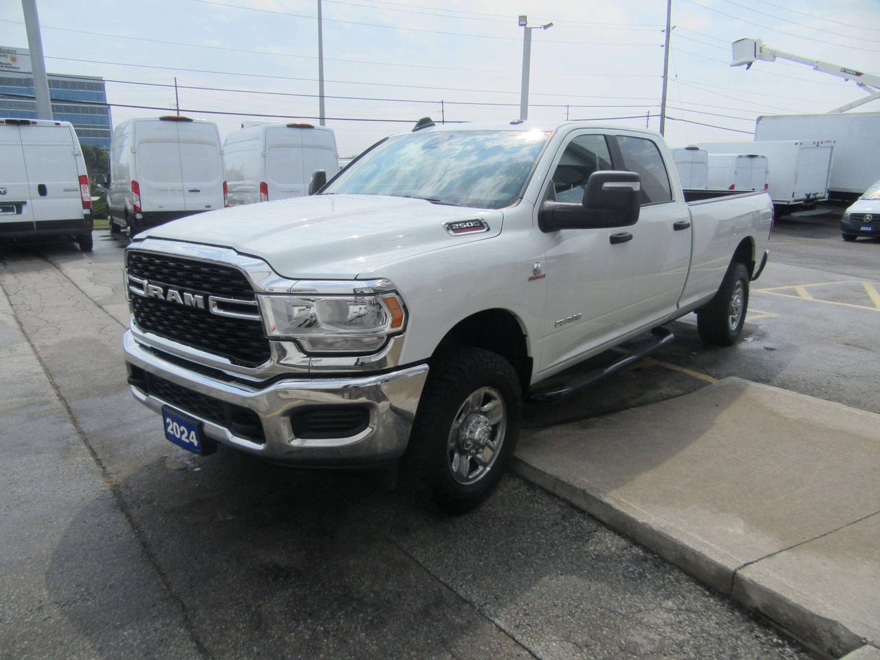 2024 RAM 2500 CREW CAB 4X4 DIESEL 8FT LONG BOX Photo