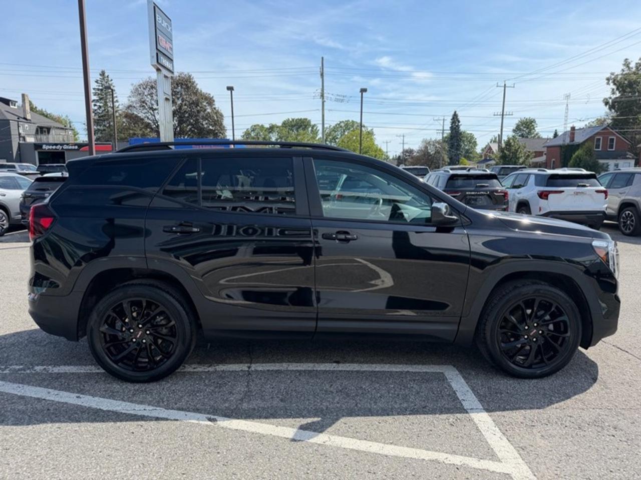 2023 GMC Terrain AWD SLE Photo