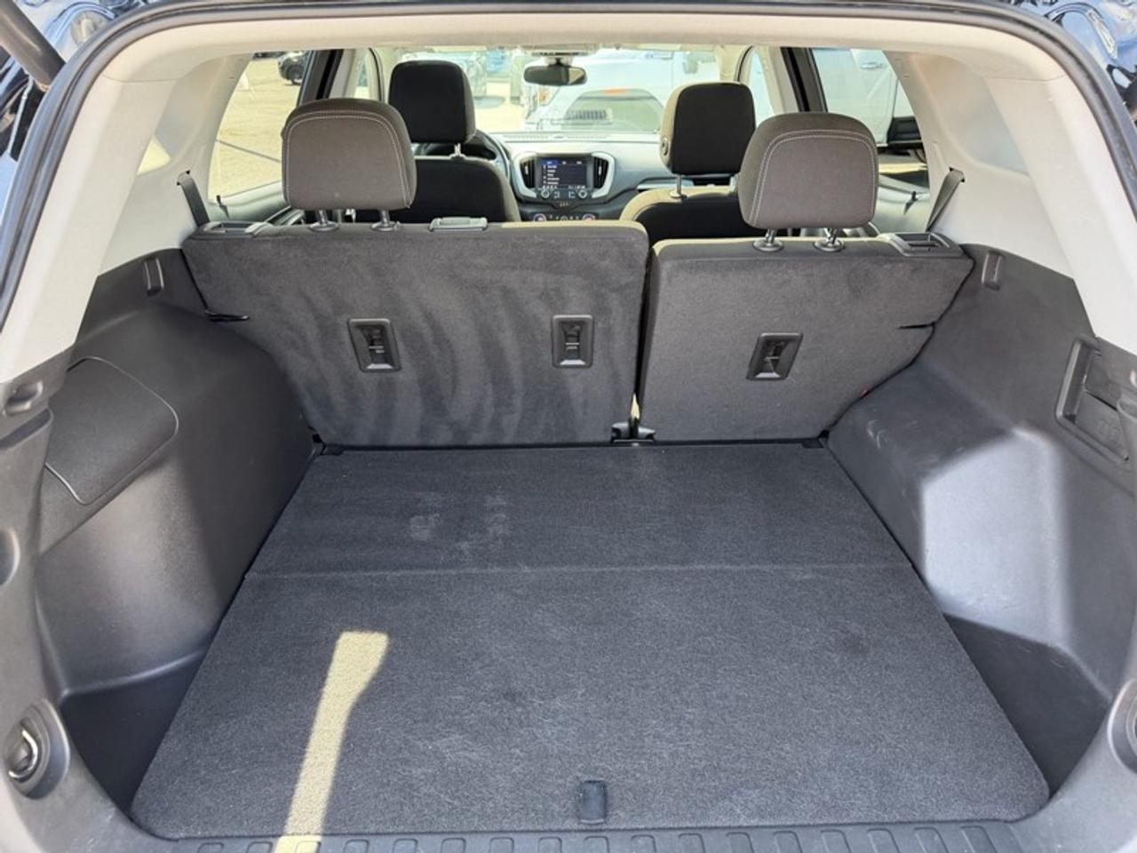 2023 GMC Terrain AWD SLE Photo