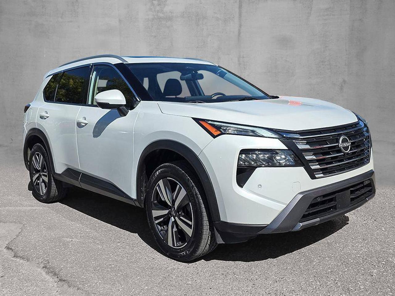 2024 Nissan Rogue SL Photo