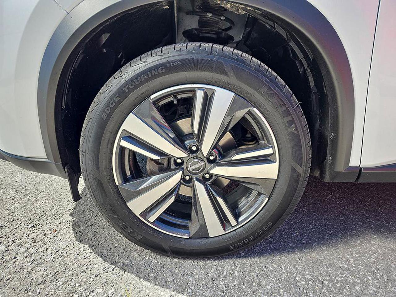 2024 Nissan Rogue SL Photo