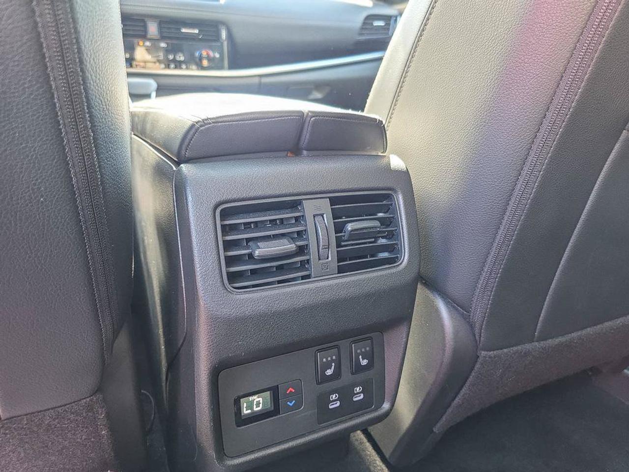2024 Nissan Rogue SL Photo