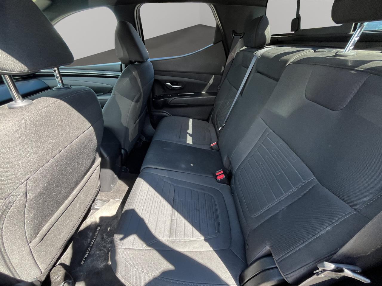 2022 Hyundai Santa Cruz Preferred | 2,268 kg Towing Capacity | Lane keeping assist | Cross-traffic Avoidance | Photo