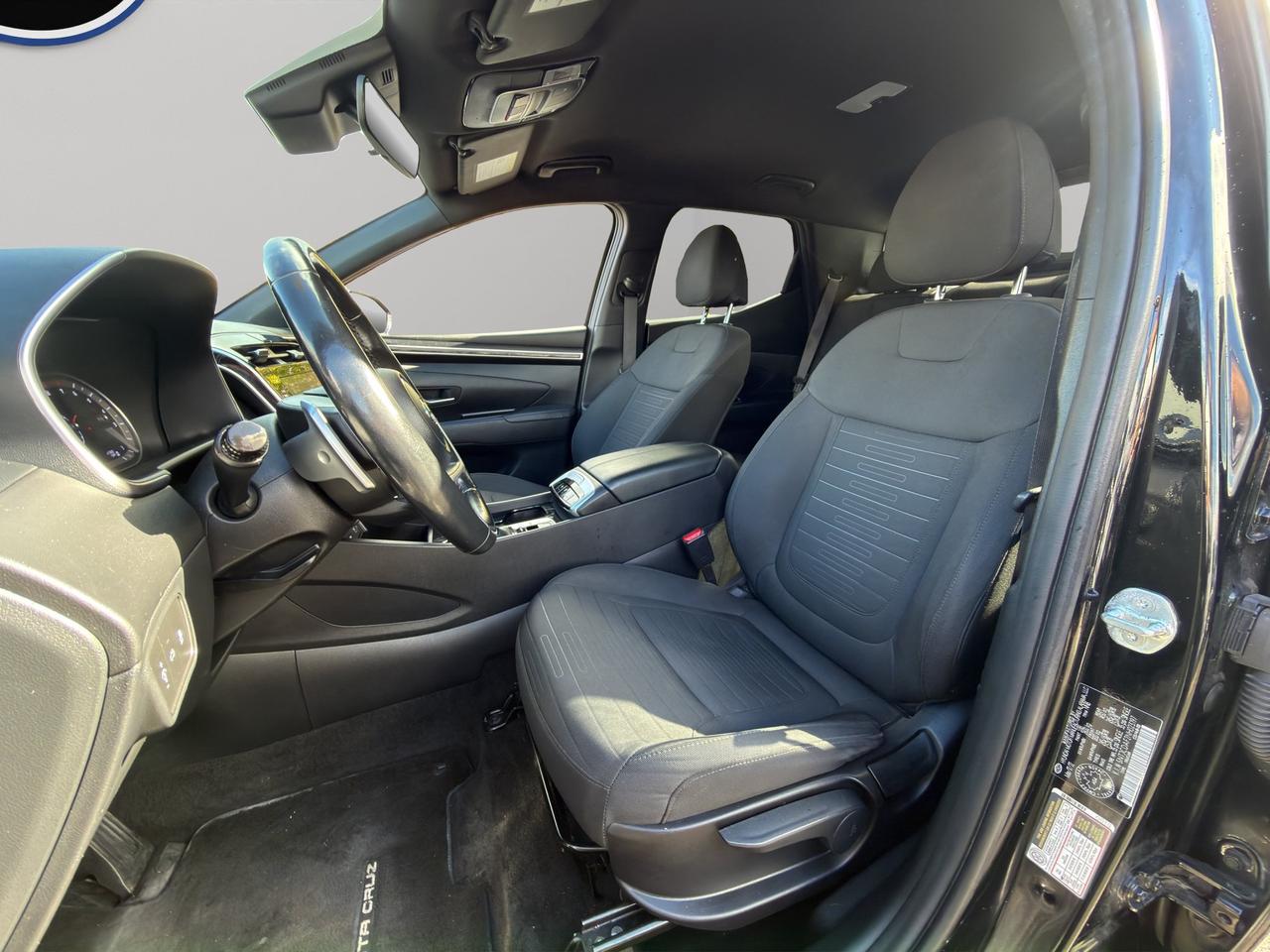 2022 Hyundai Santa Cruz Preferred | 2,268 kg Towing Capacity | Lane keeping assist | Cross-traffic Avoidance | Photo