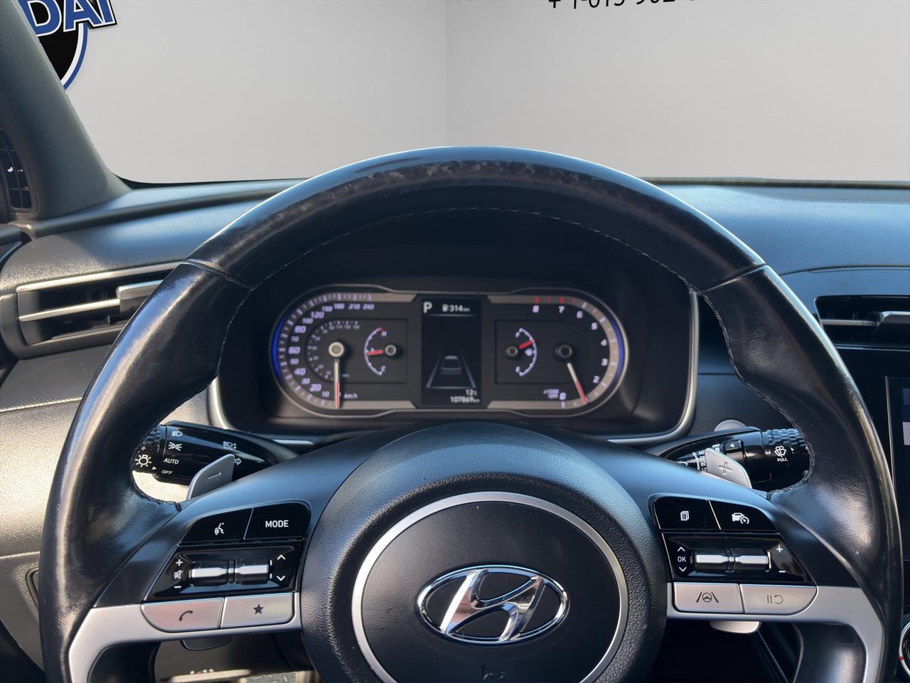 2022 Hyundai Santa Cruz Preferred | 2,268 kg Towing Capacity | Lane keeping assist | Cross-traffic Avoidance | Photo
