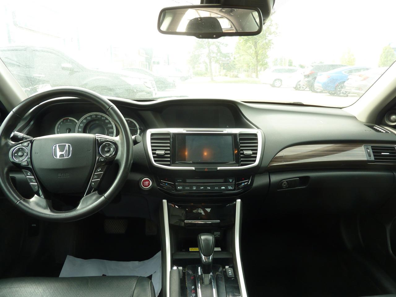 2017 Honda Accord EX Photo