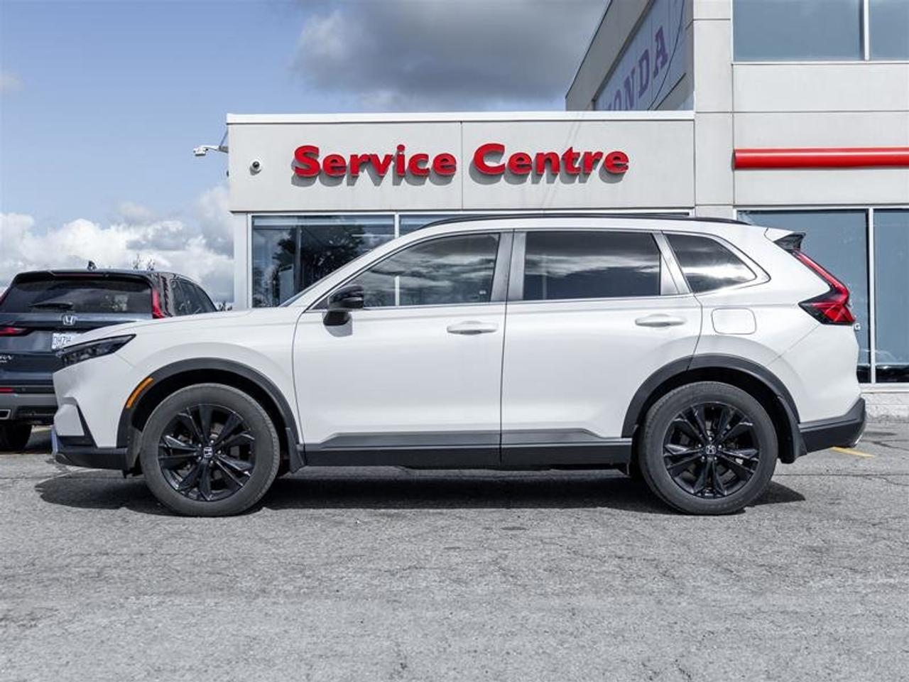 2023 Honda CR-V Touring Hybrid 4WD Photo